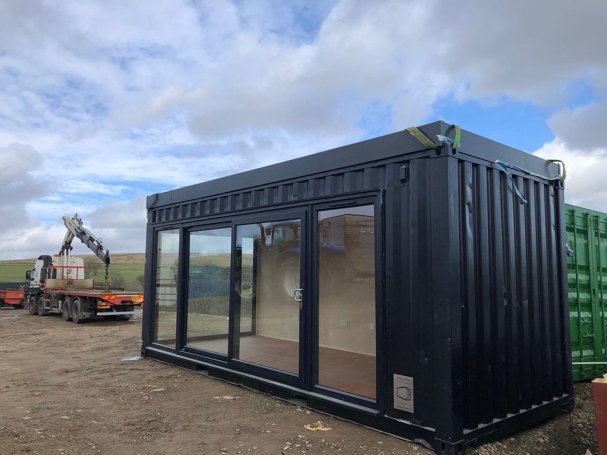 Cho thuê container văn phòng làm việc ca đêm tại công trình giúp duy trì vận hành liên tục